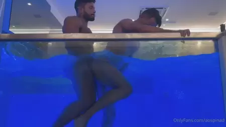 Alejo Ospina Fuck In Sauna